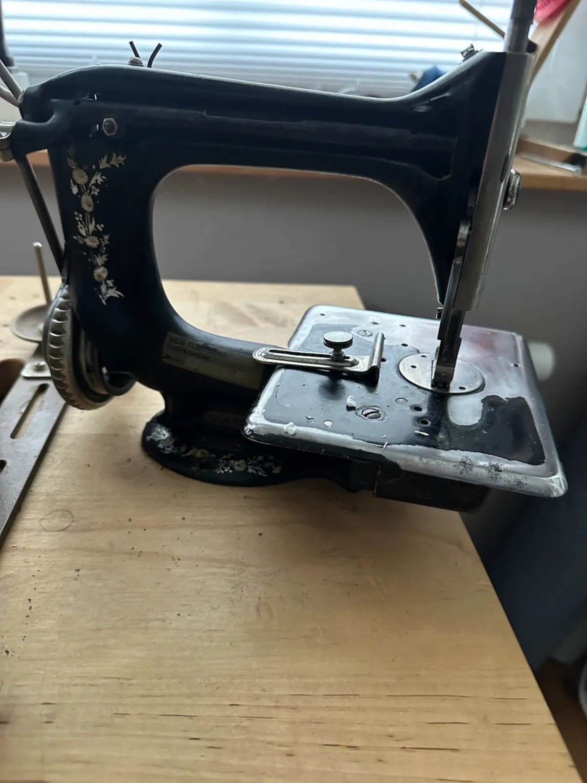 Singer 24-26